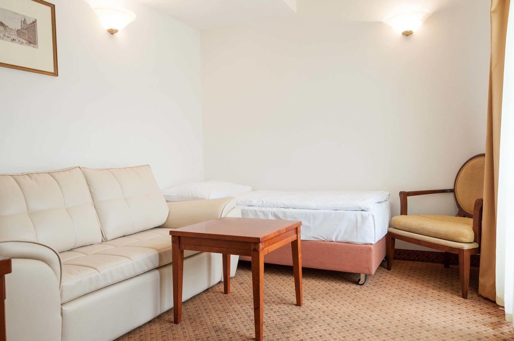 Raffaello Otel 4*
