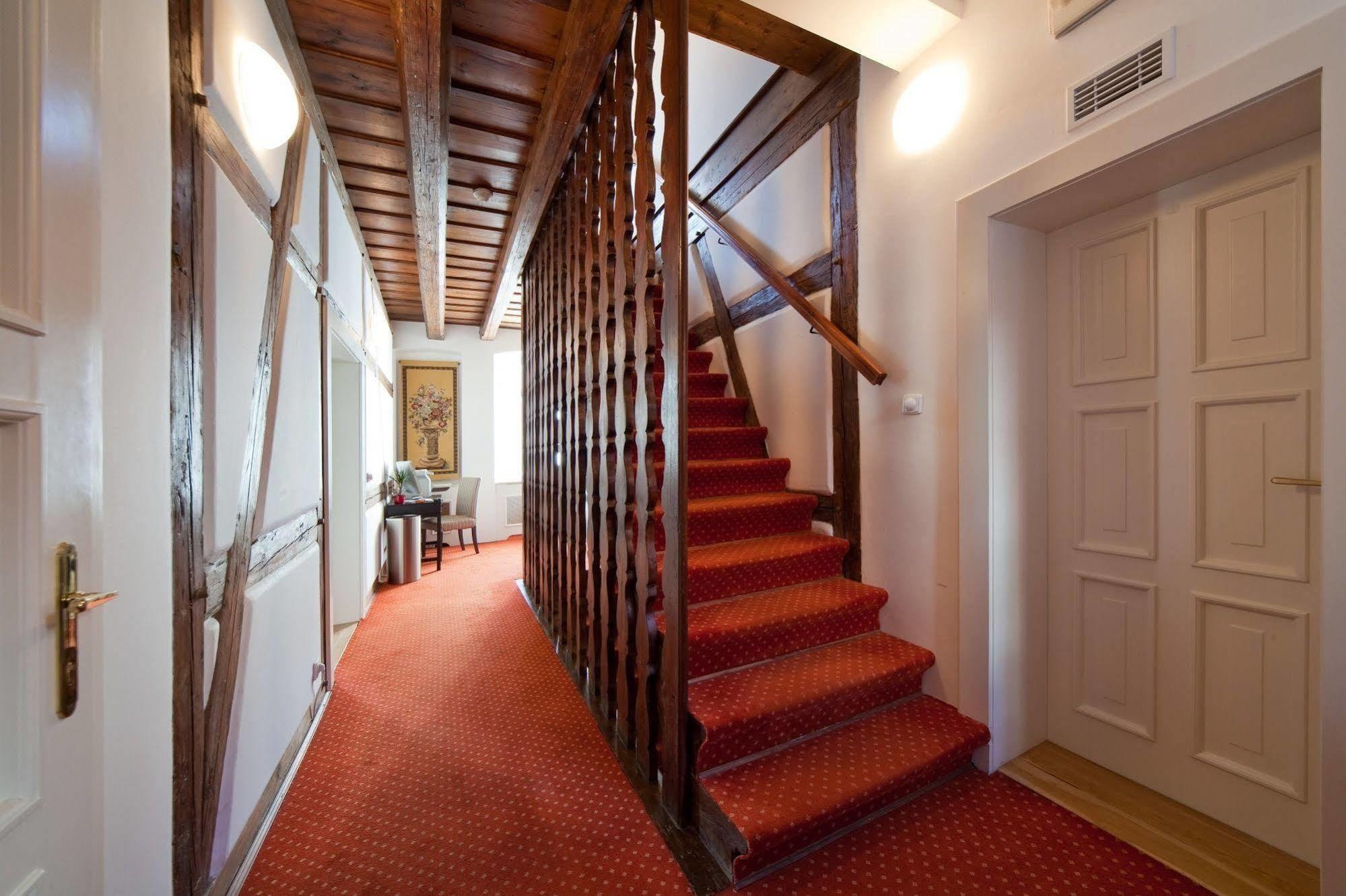 Tyn Yard 4* Prague