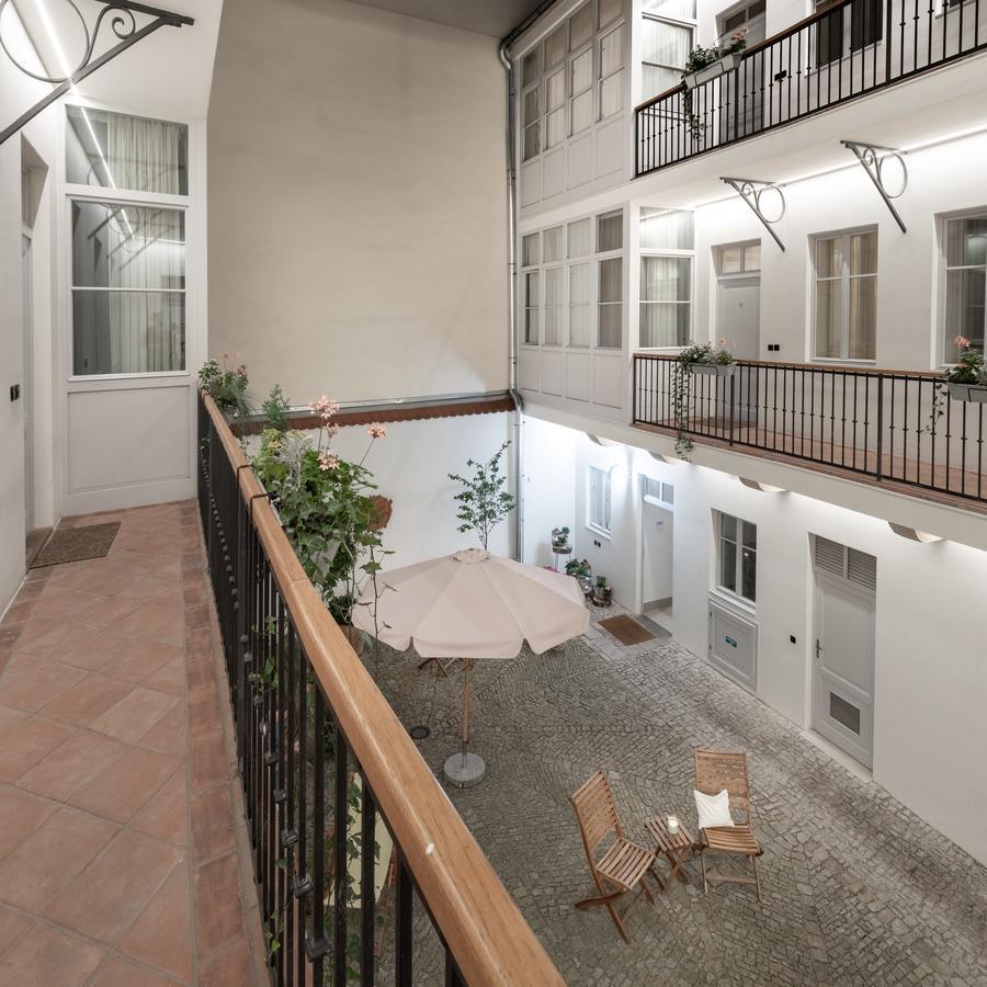 4 Trees By Adrez Apartment Prague