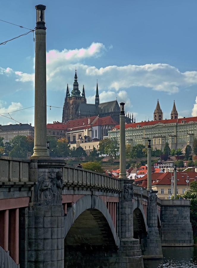 Florentina Boat Prague