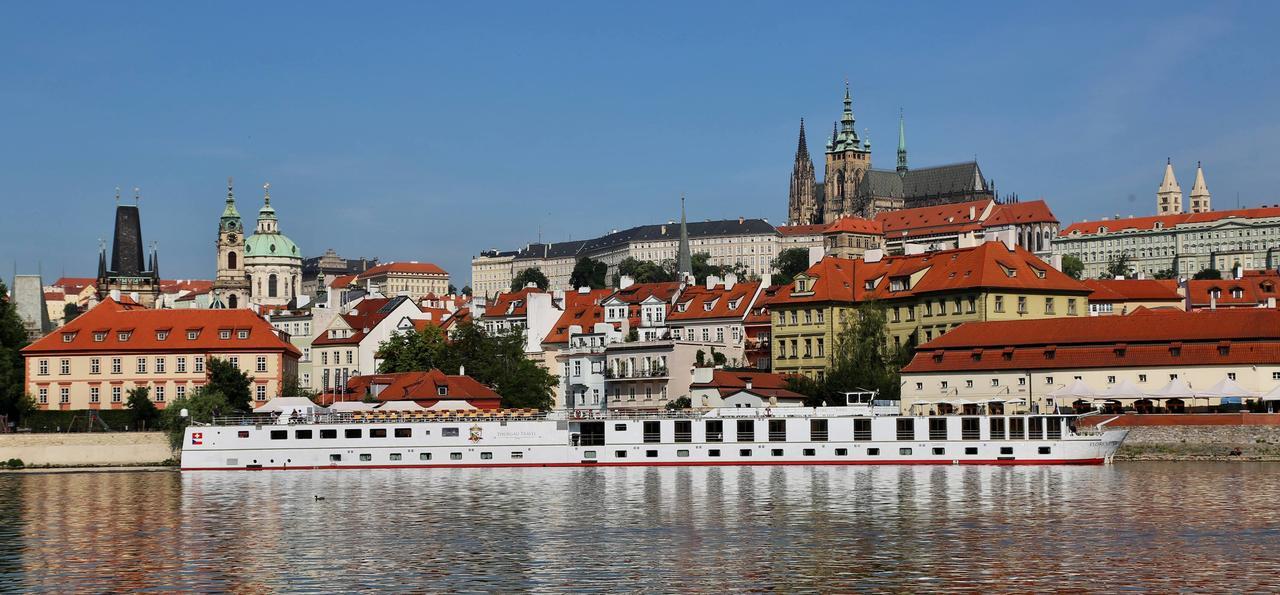 Florentina Boat Botel