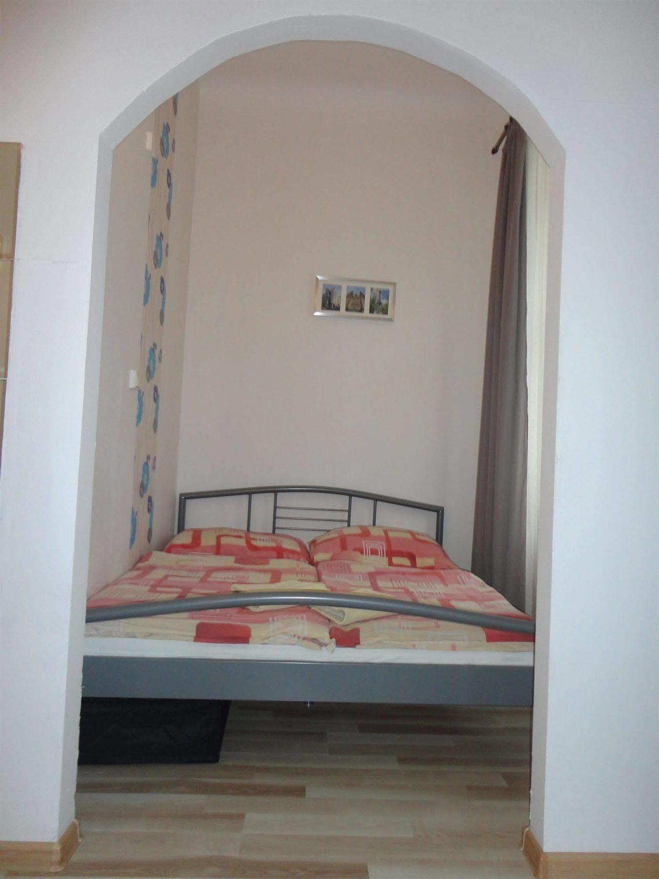 Tara 2* Prague