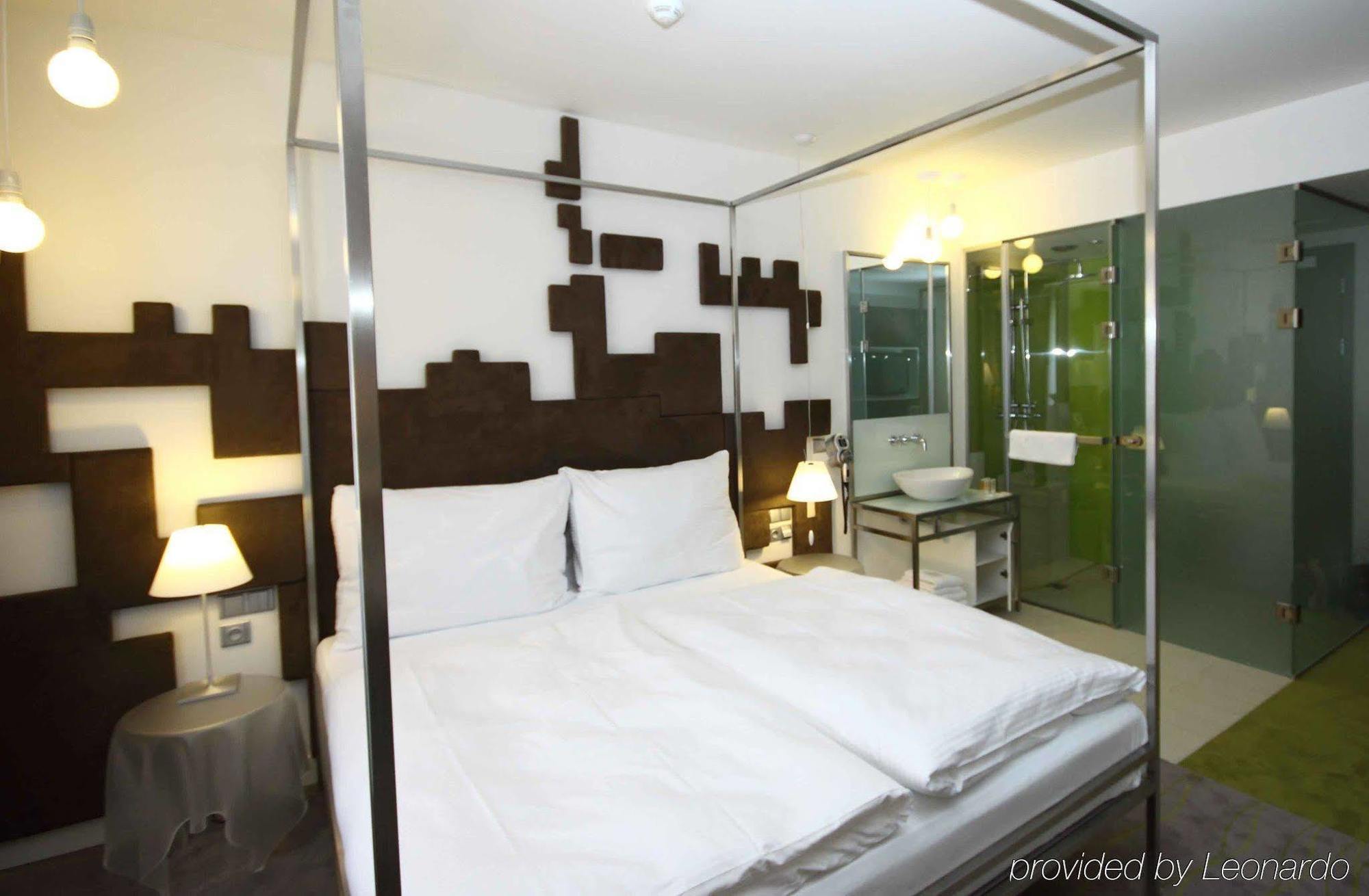 Pure White Hotel