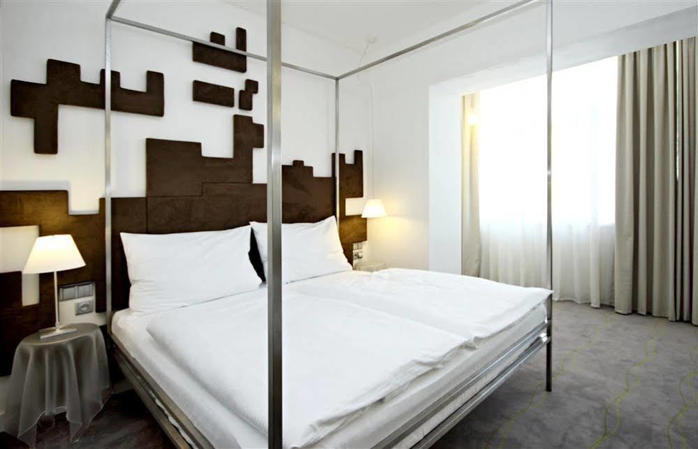 Hotel Pure White 4*