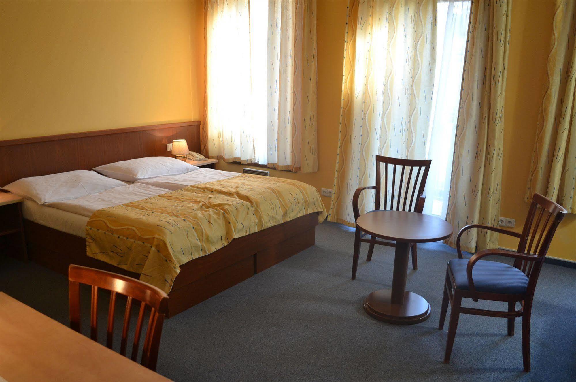Austria Aparthotel 3*