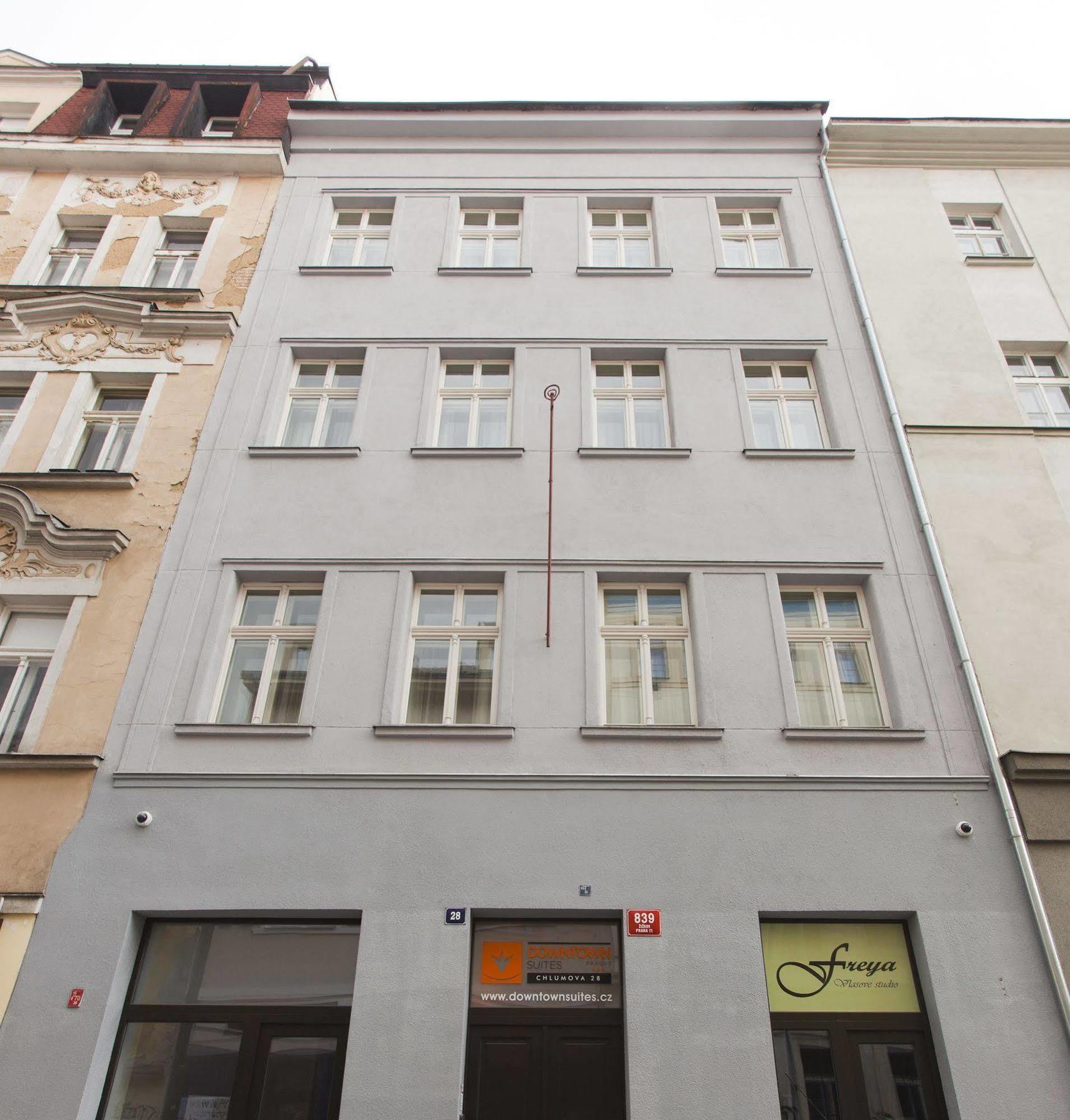 Downtown Chlumova Appartement *
