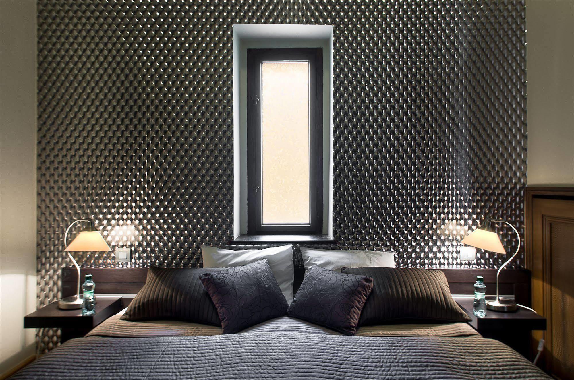 Apartment Art House By Adrez *