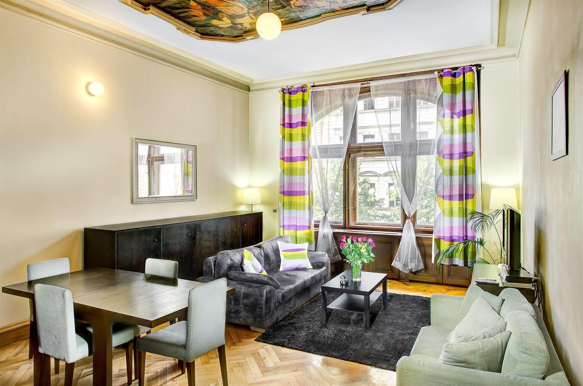 Art House By Adrez Apartment