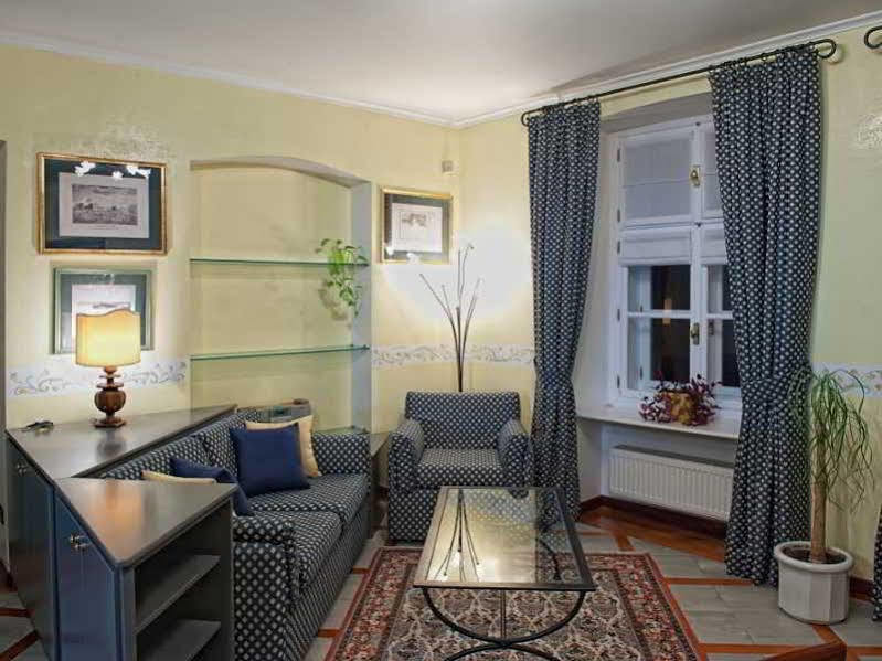 Apartment Tynska Prague