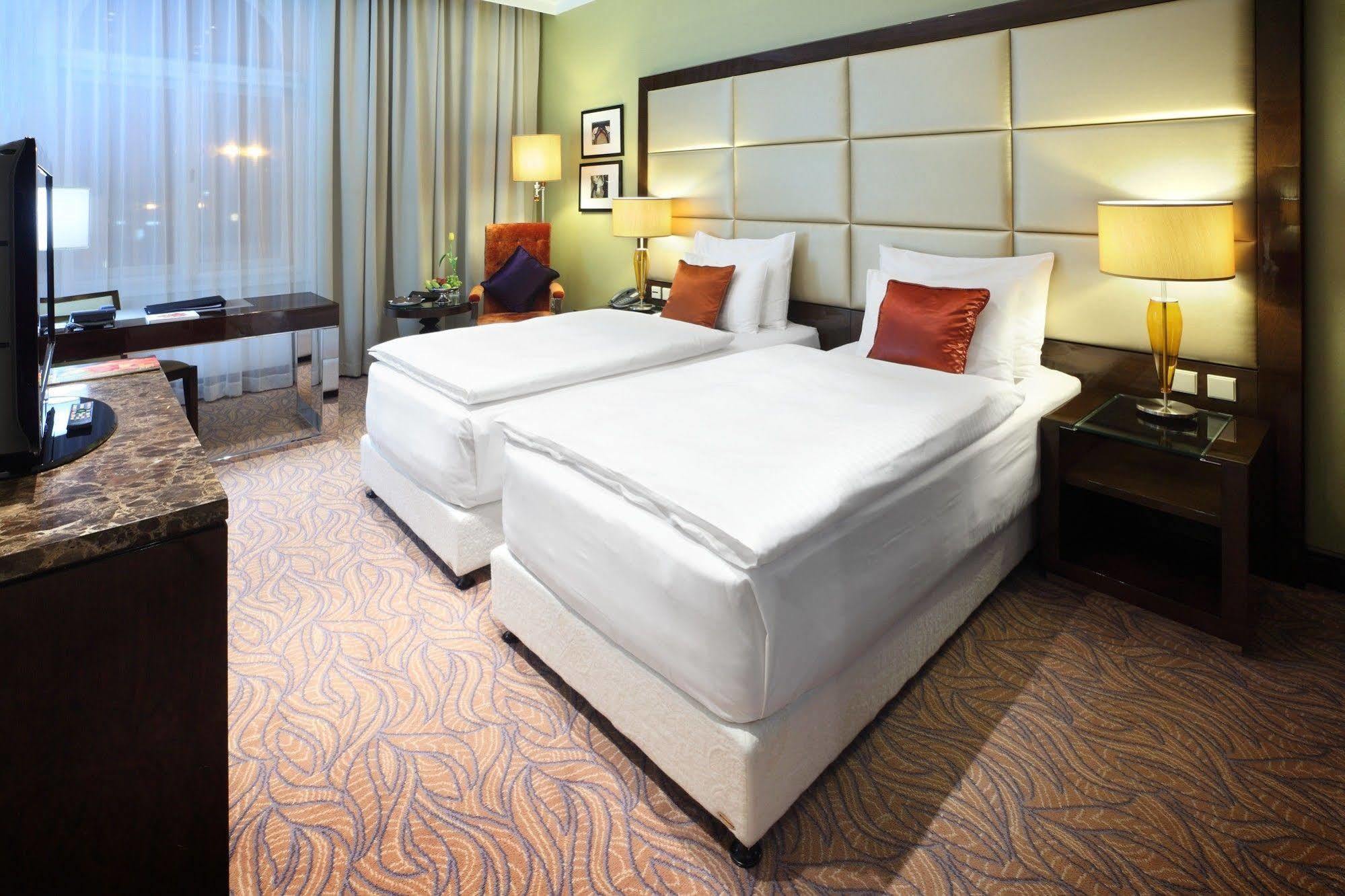 Hotel Kings Court 5*