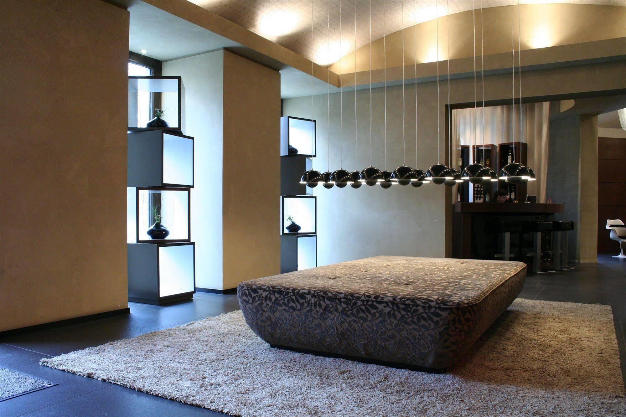 Hotel 987 Design