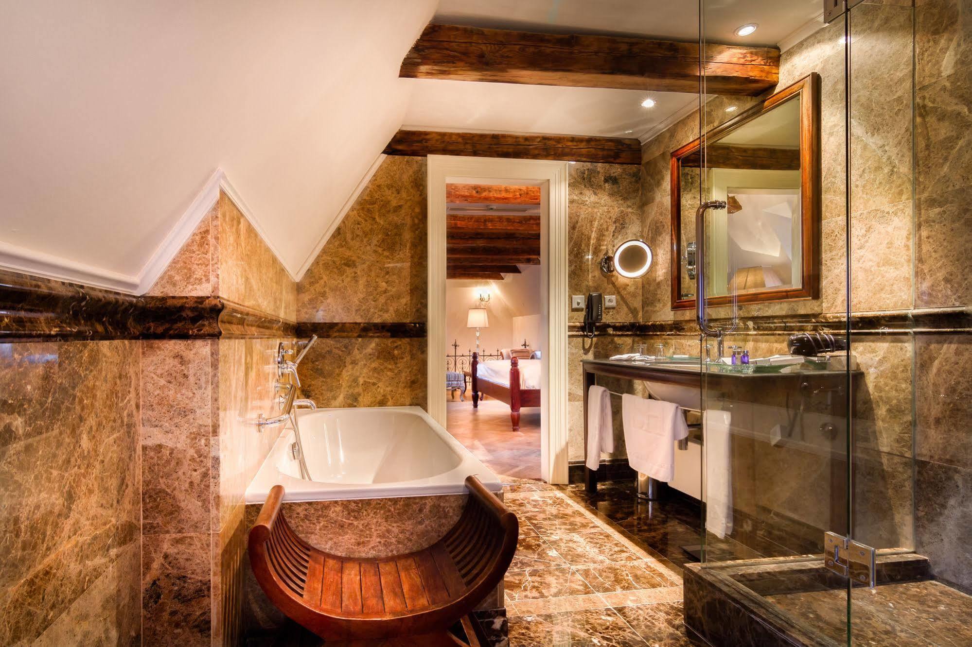 The Dominican Hotel