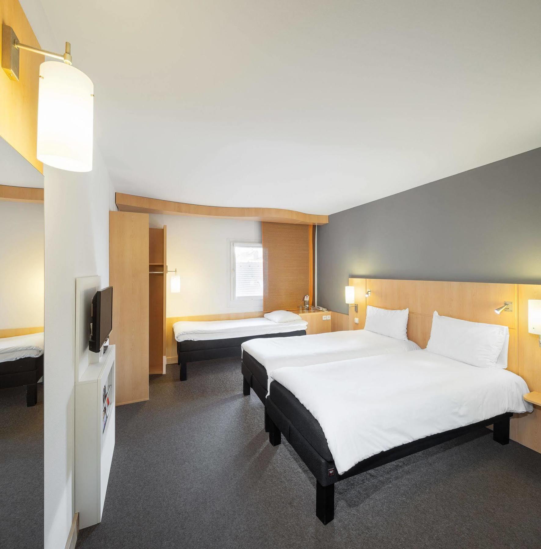 Hotel Ibis Old Town