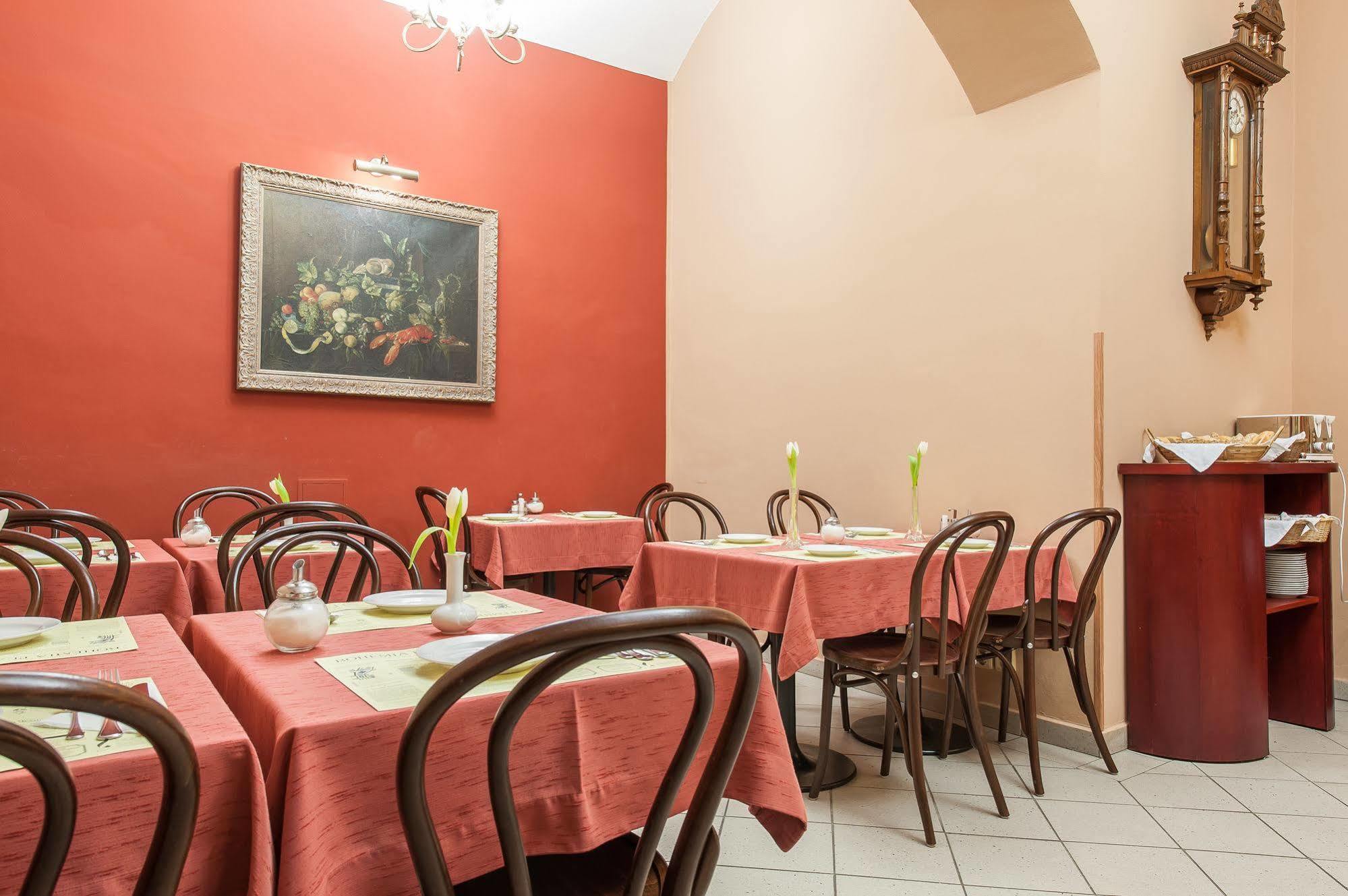 Otel Bohemia Plaza 4*