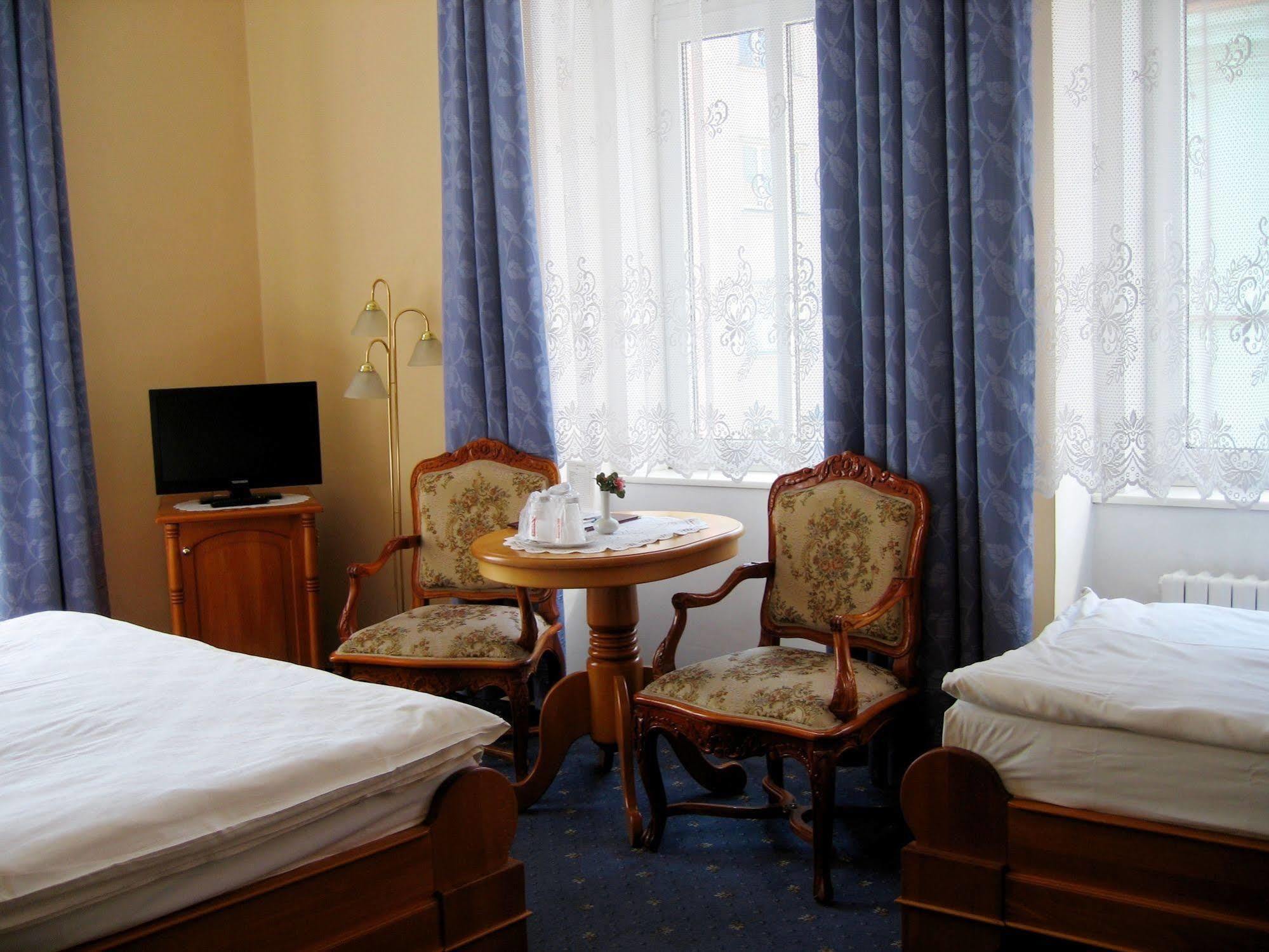 Opera Hotel 4*