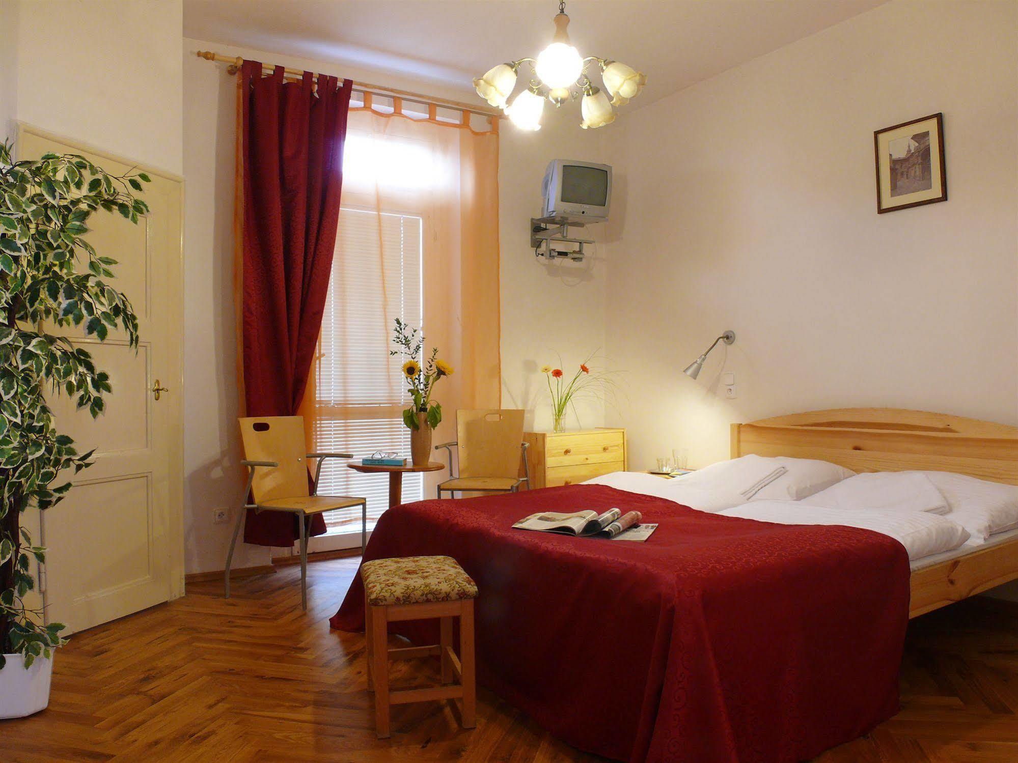 Pension Prague City Hotel