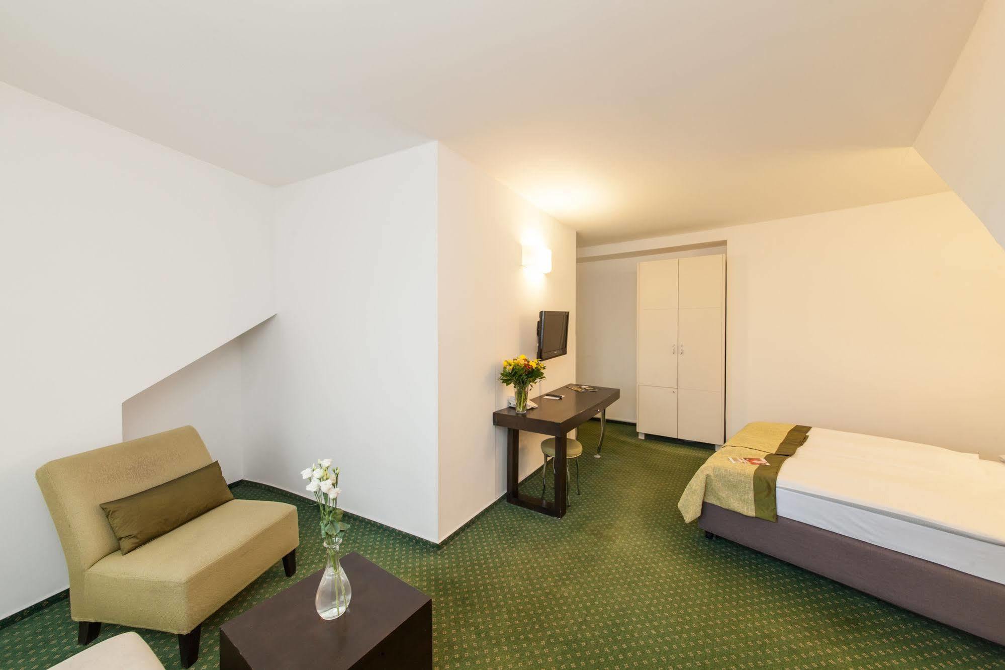 Vitkov Hotel Prague