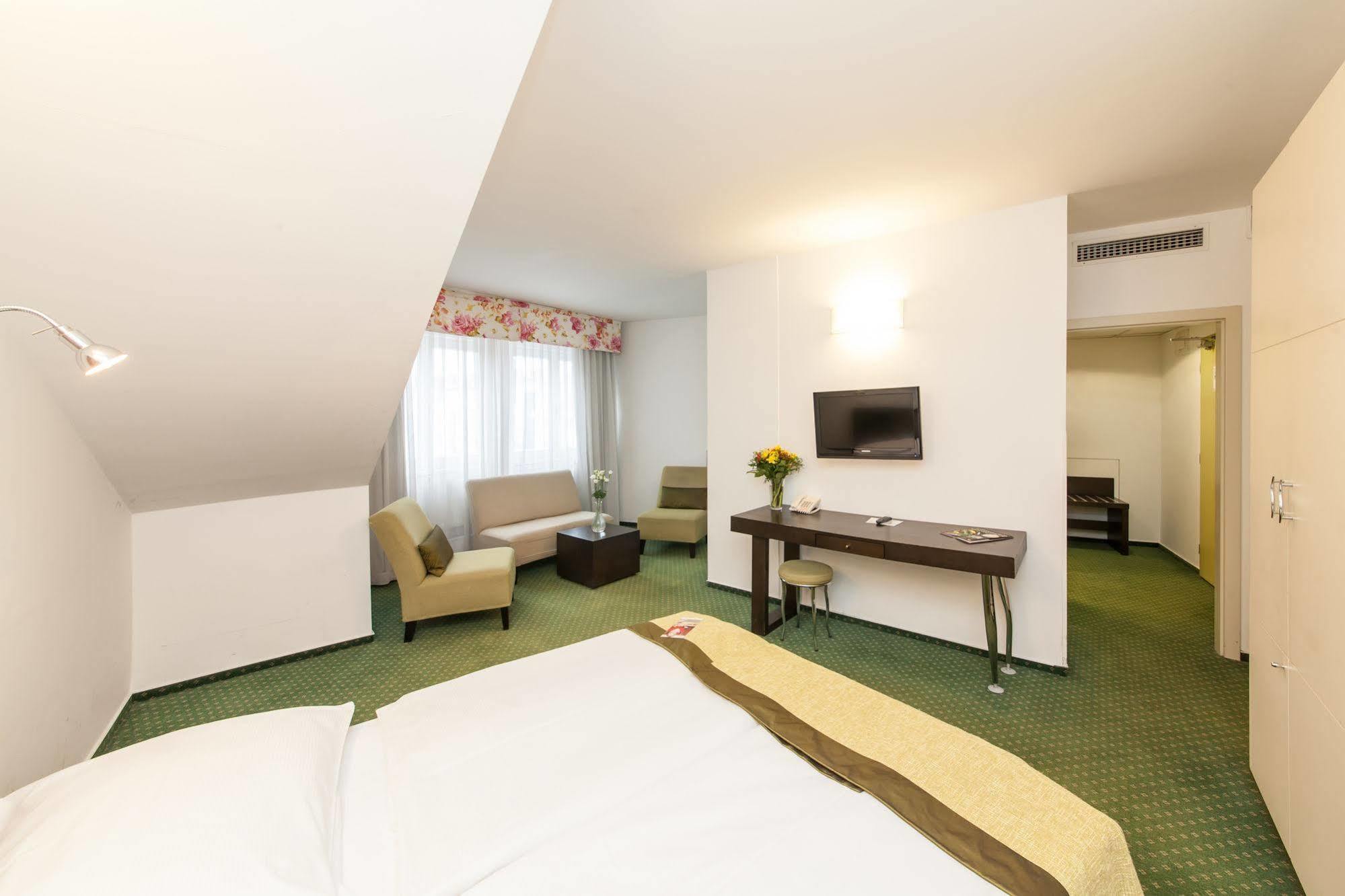 Hotel Vitkov 4*
