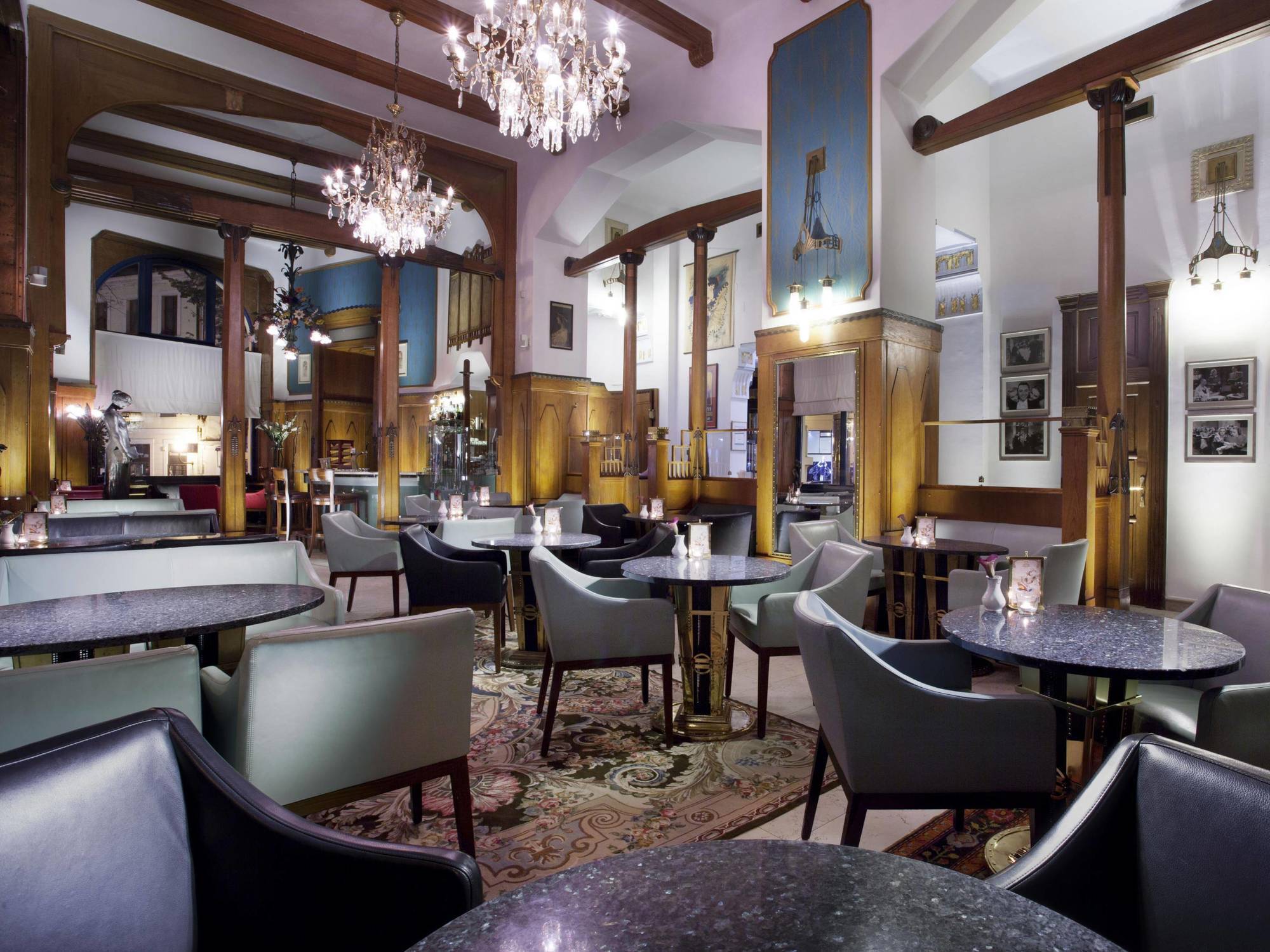 Paris Otel