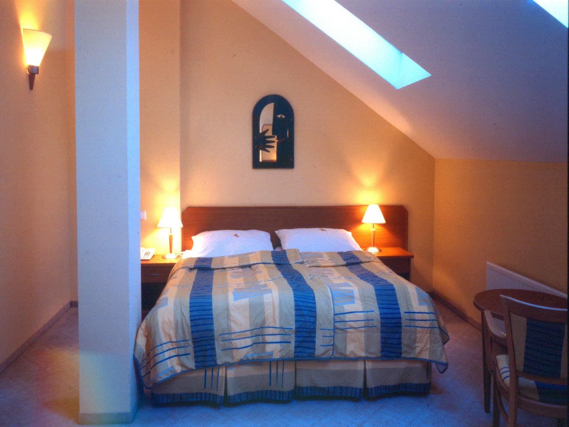 Hotel Ea Tosca 3*
