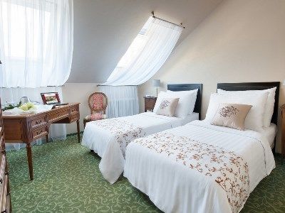 Angelis Hotel 4*