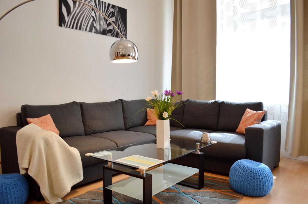 Ge Apartment *
