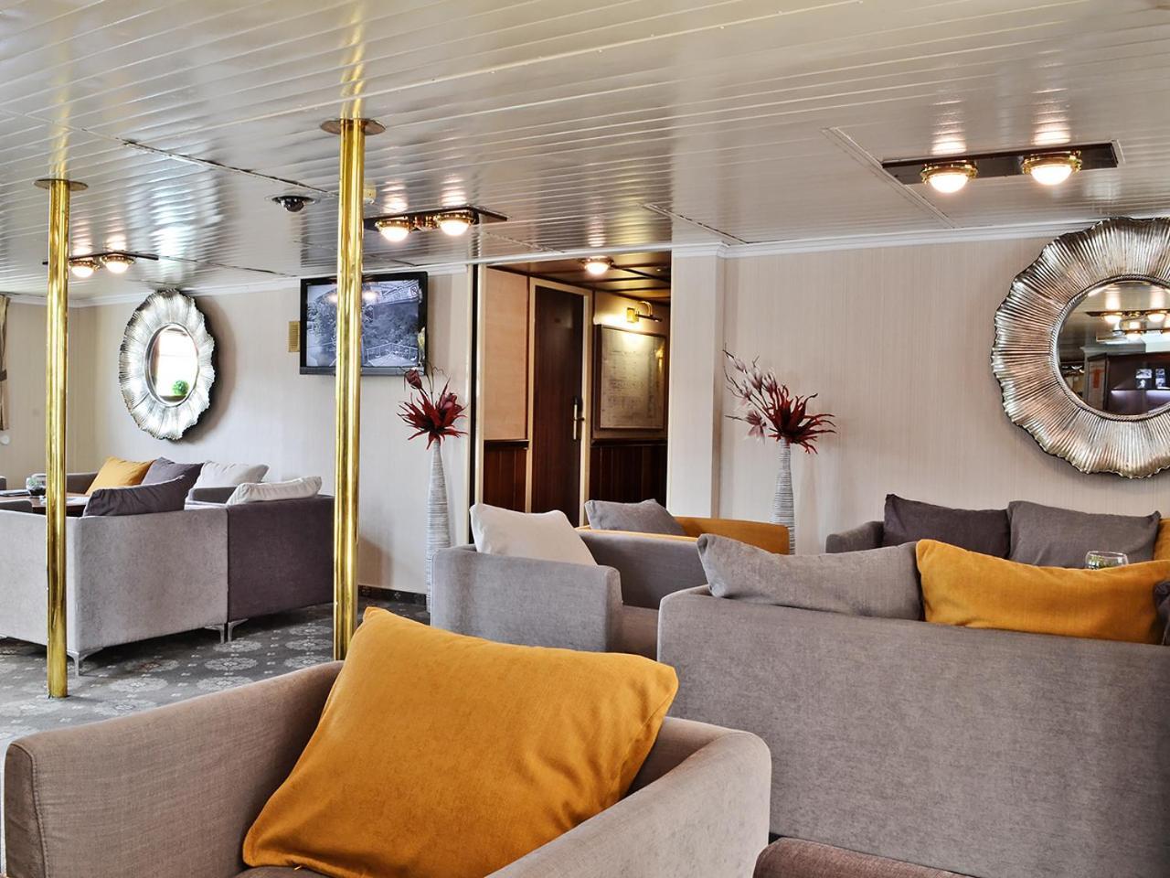 Florentina Boat Botel 3*