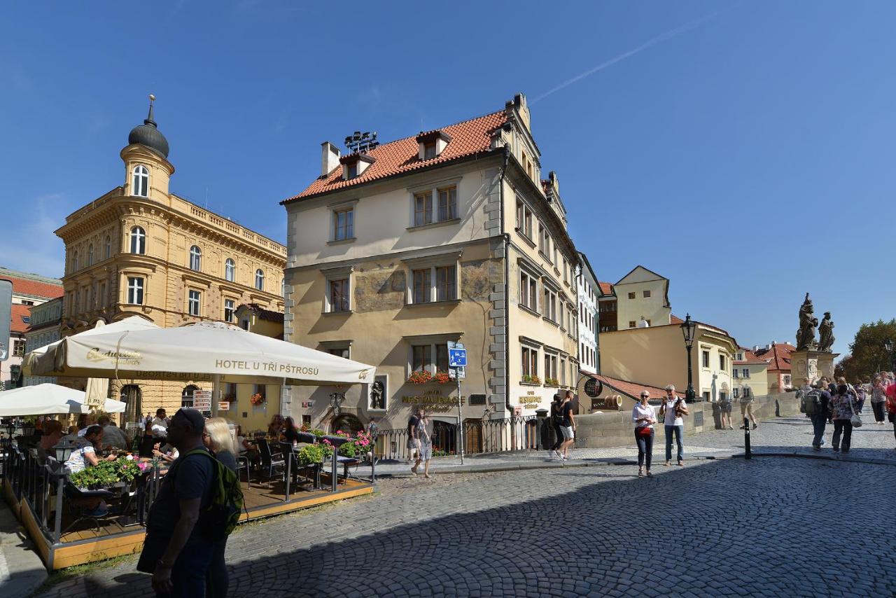 U 3 Pstrosu Hotel Prague