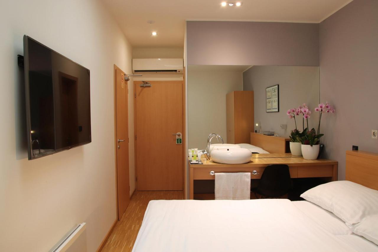 Otel Blue Orange Prag
