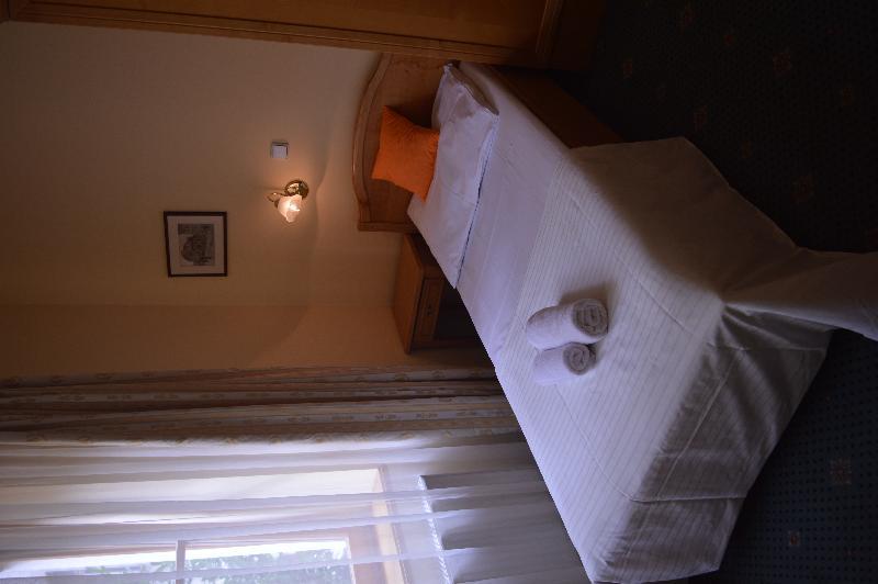 Claris Otel
