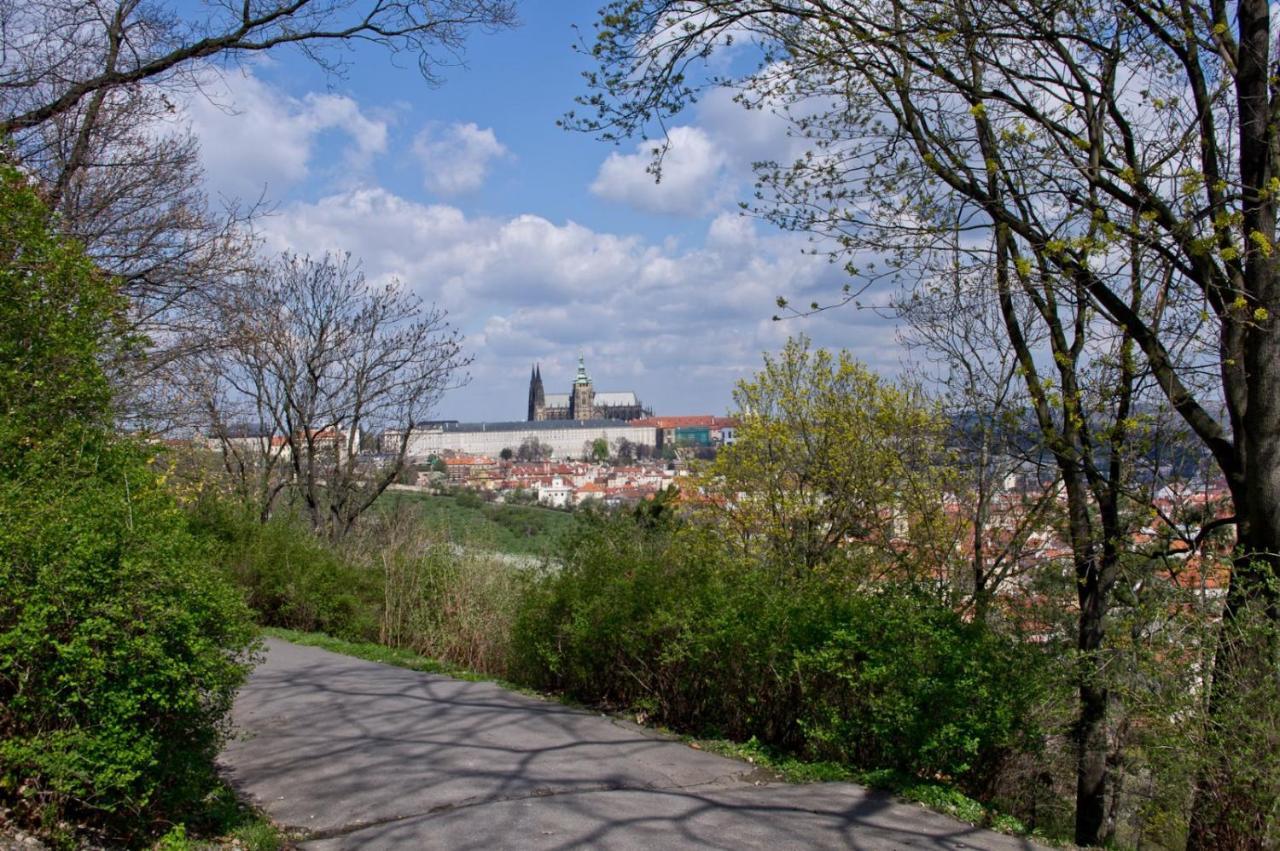 In Mala Strana - 10 Minutes From Charles Bridge *