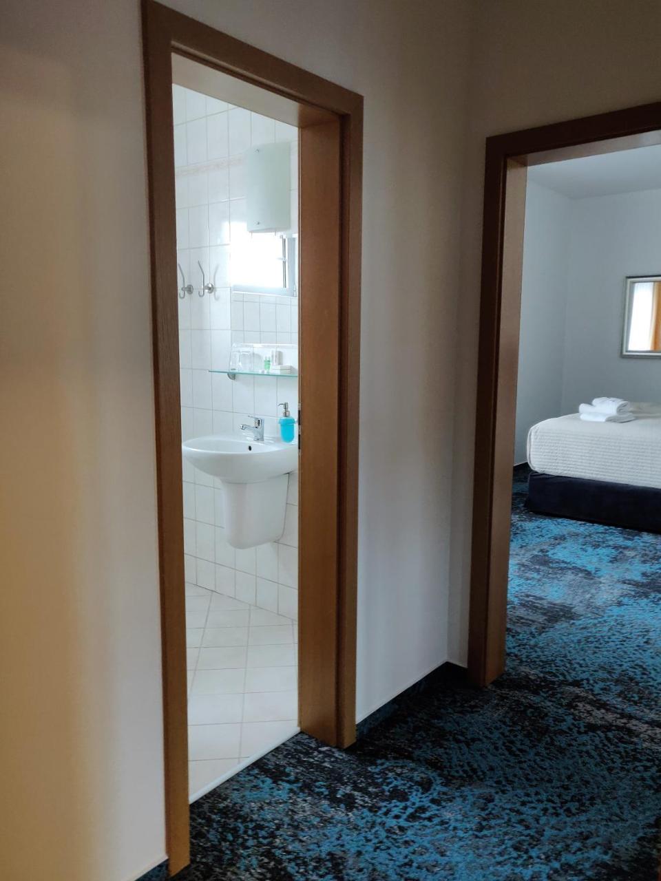 Oya Hotel Prague