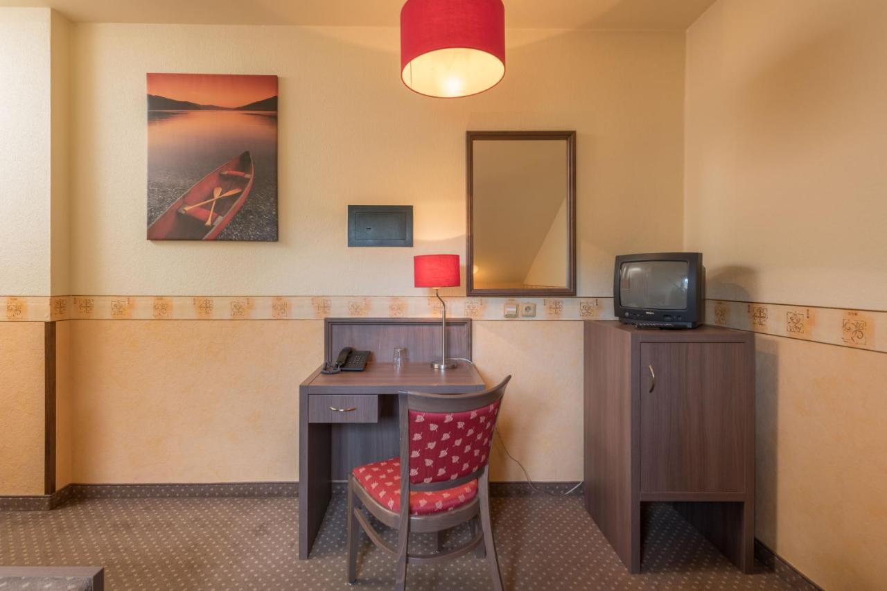 Ostruvek Hotel 3*
