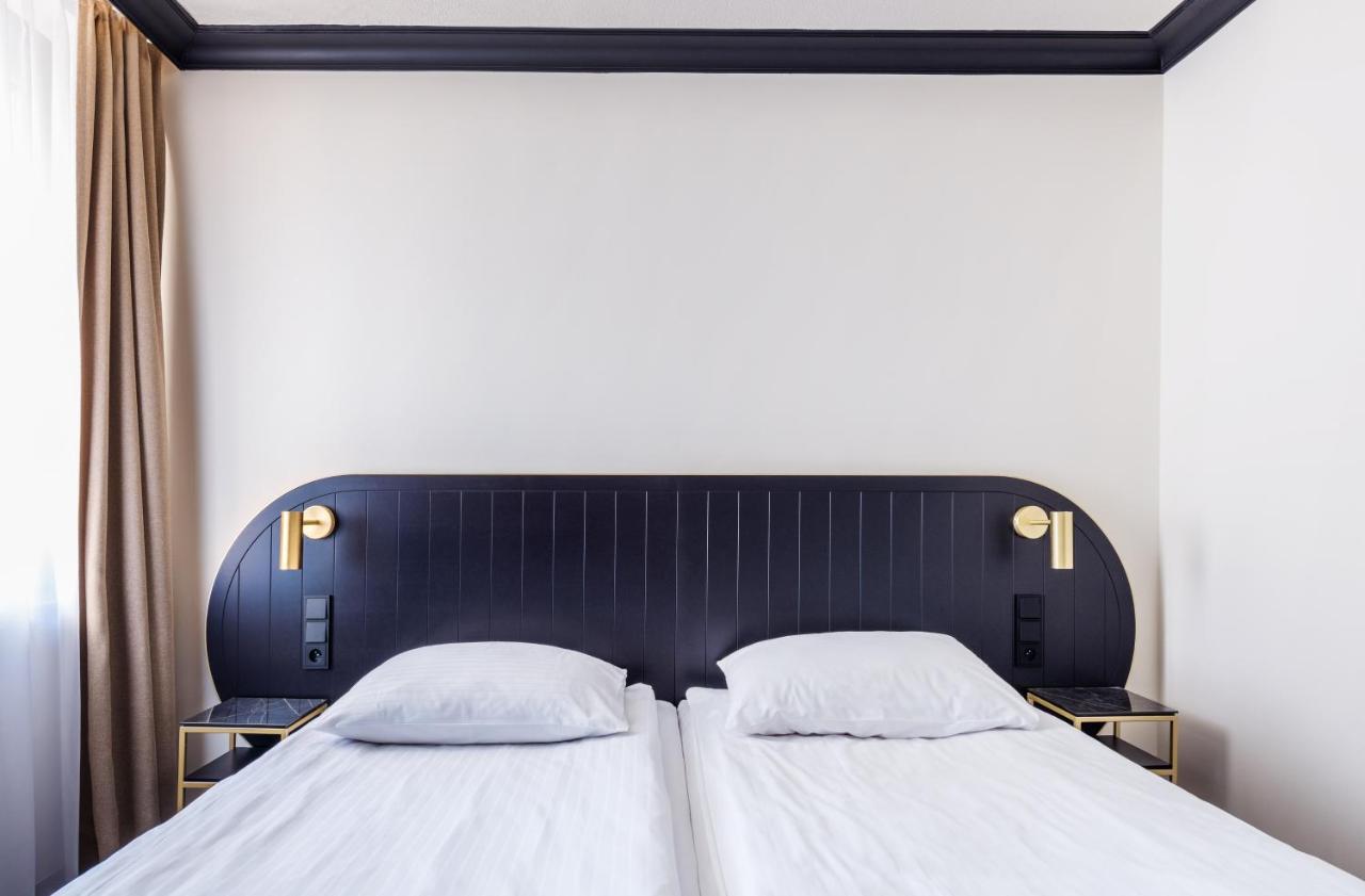 Hotel Vienna House By Wyndham Diplomat 4*