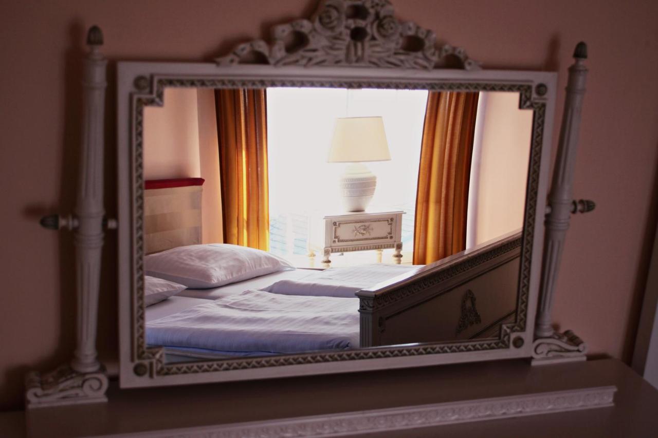 Hotel Monica 3*