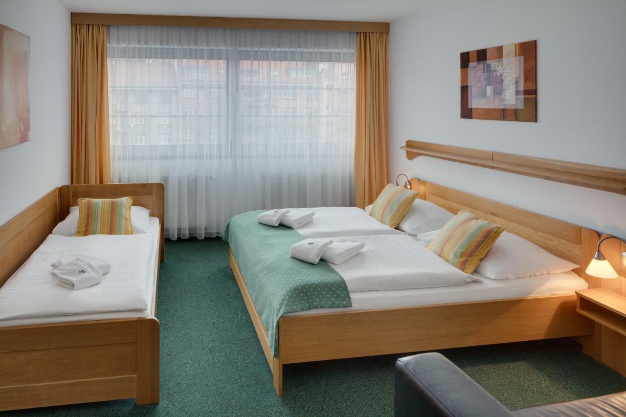 Oya Hotel 3*