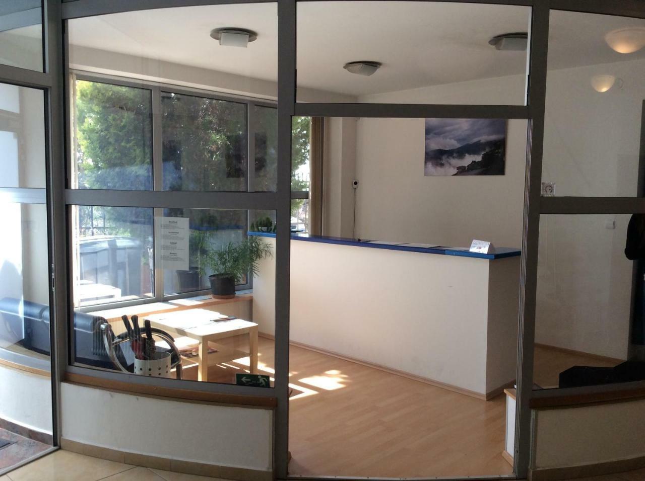 Flying House Guest house Prague