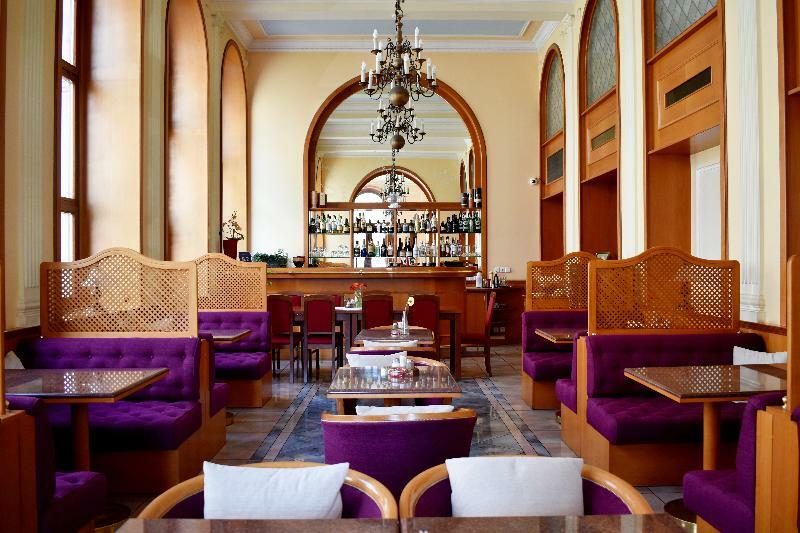 Opera Hotel 4*