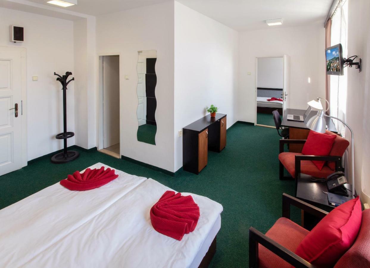 Masarykova Kolej Hotel 3*
