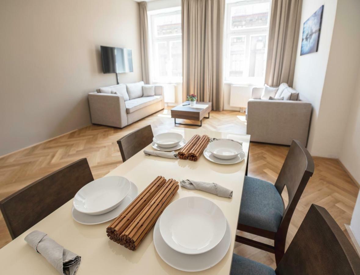 Apartment Letna Garden
