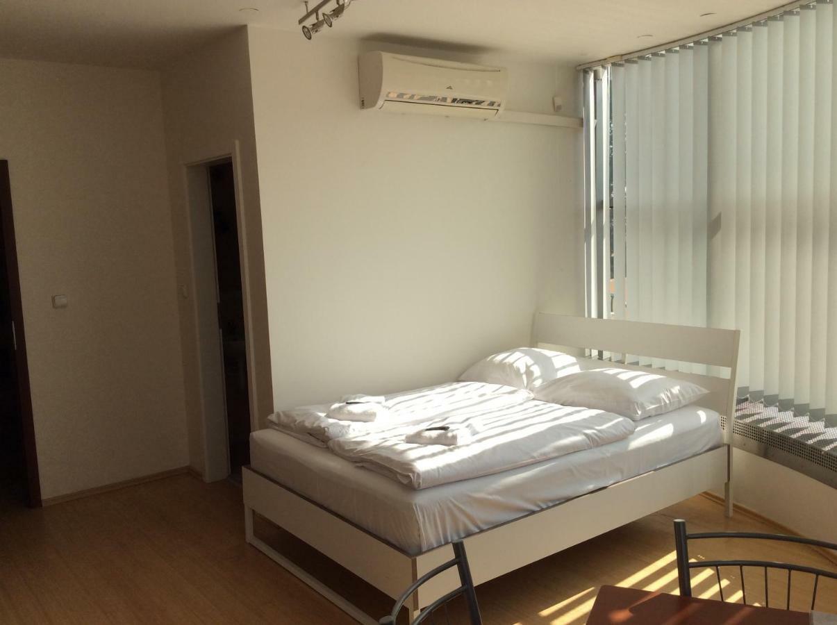 Flying House Guest house Prague