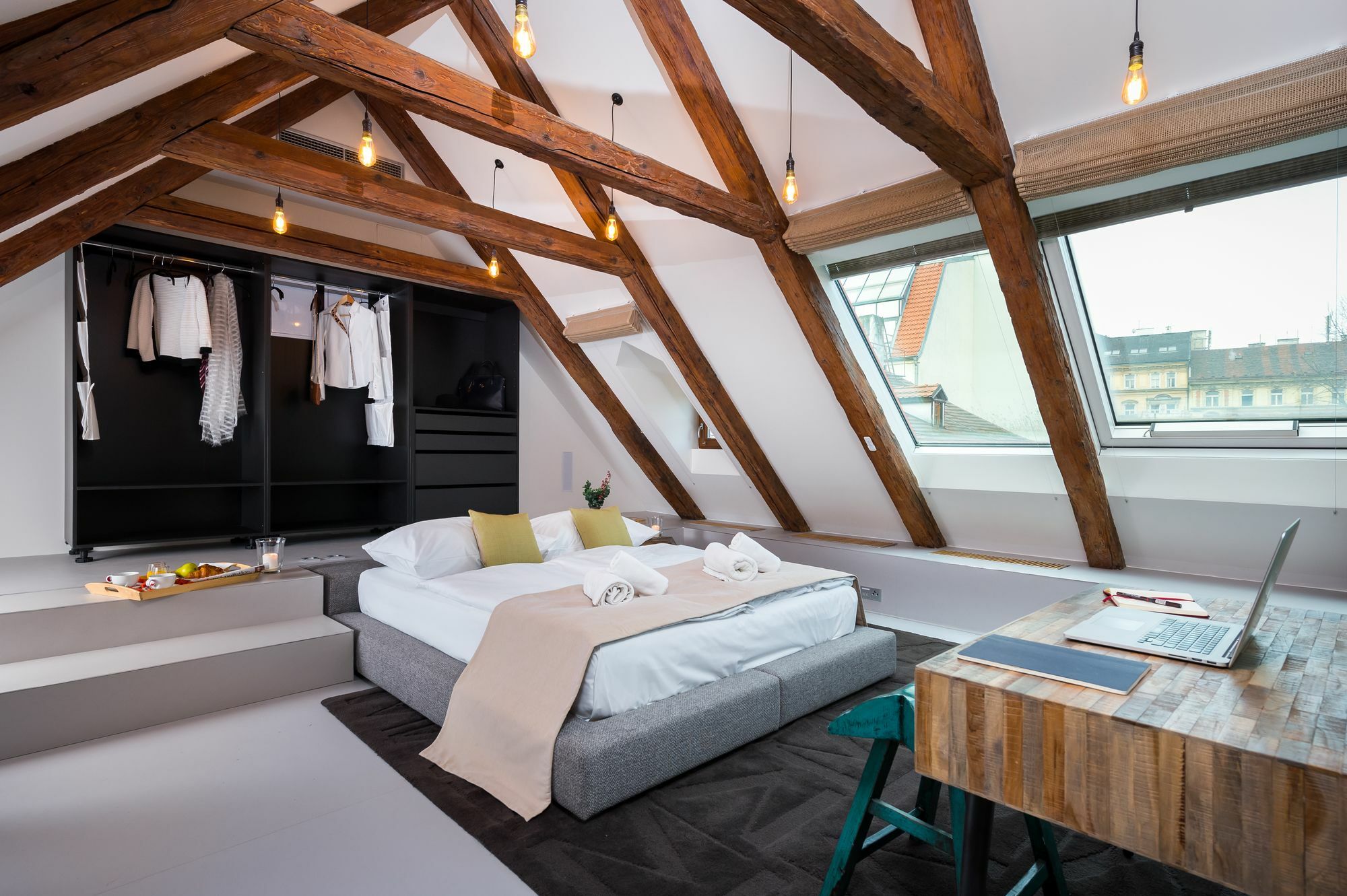 Empirent Center * Prag