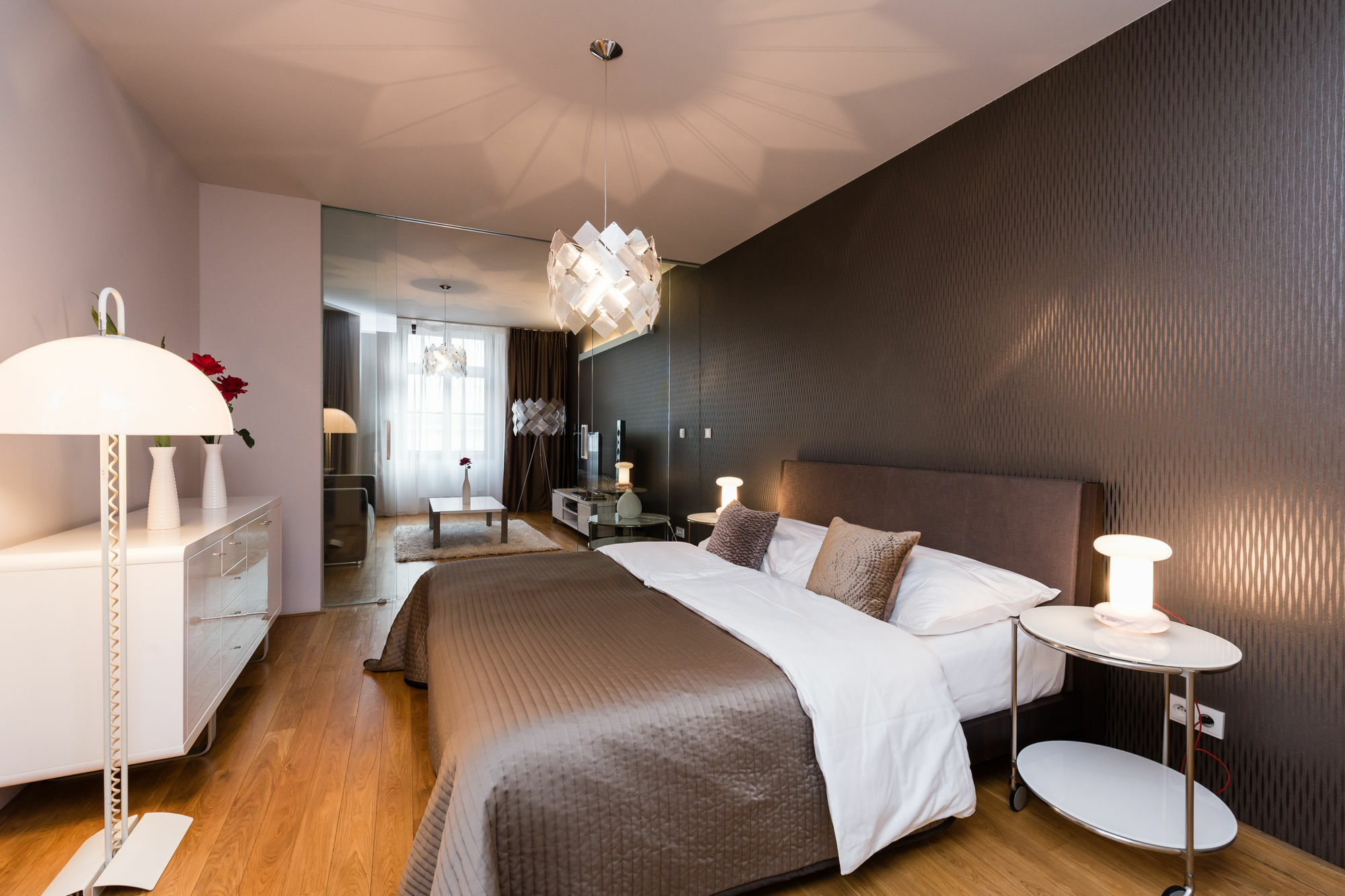 Karlin By Tkc Praga