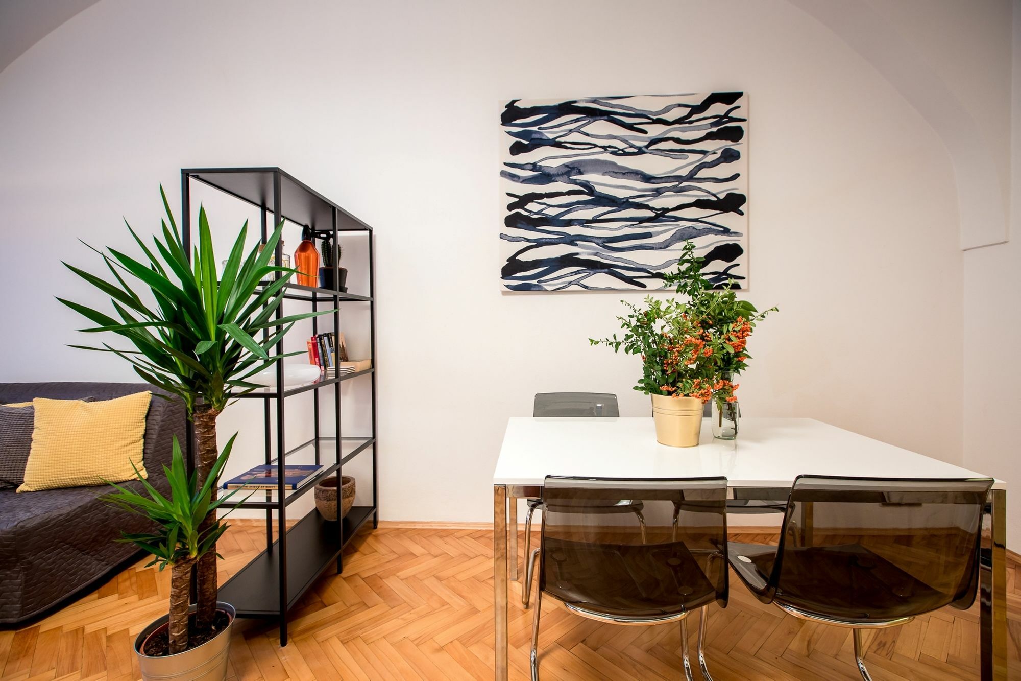 Friday Songs Apartment *