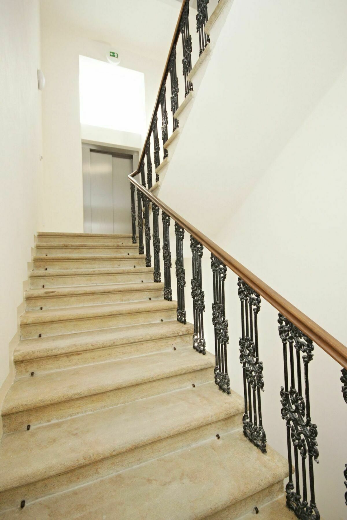 Elizabeth Otel 4*