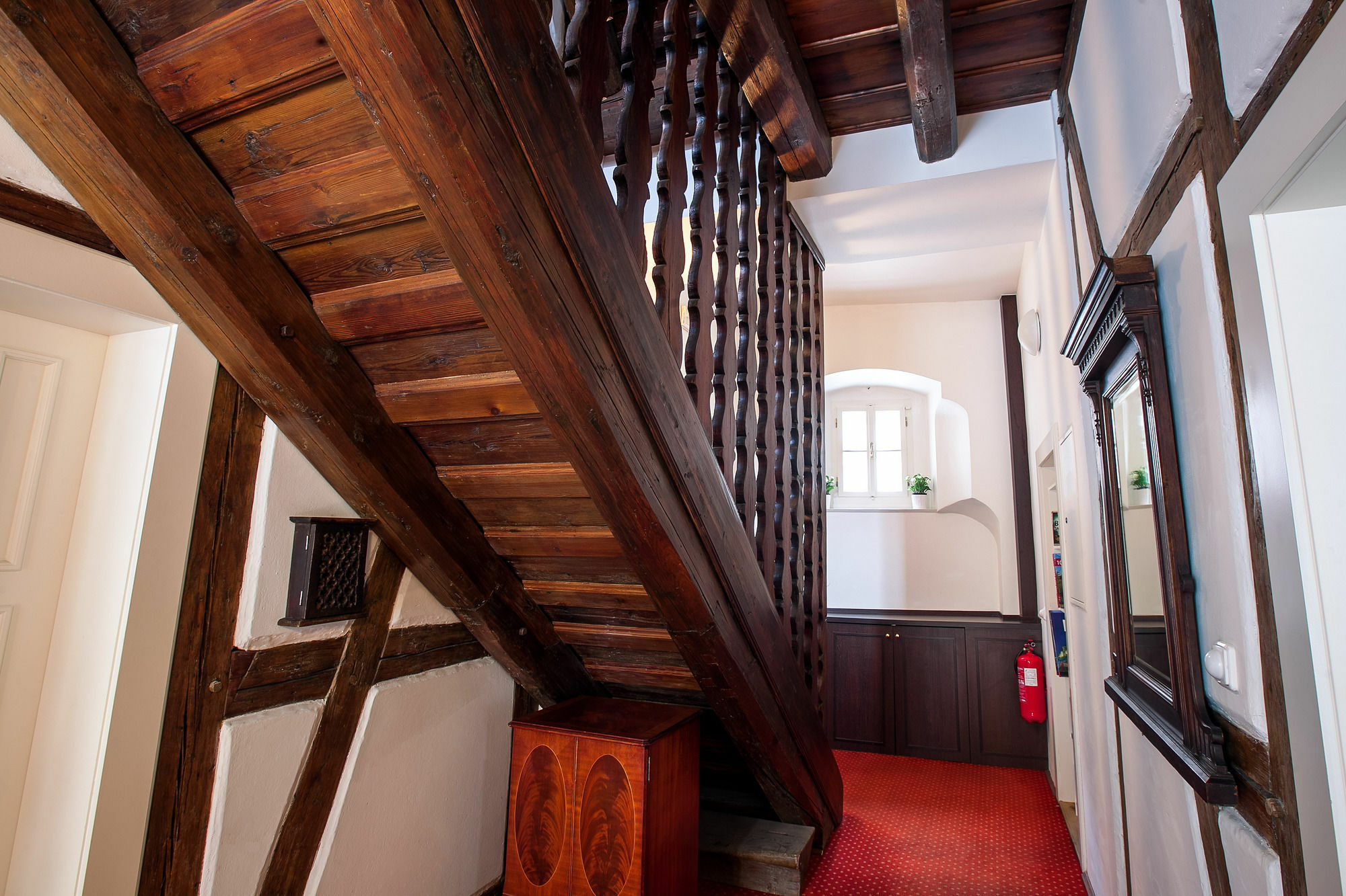 Tyn Yard 4* Prague