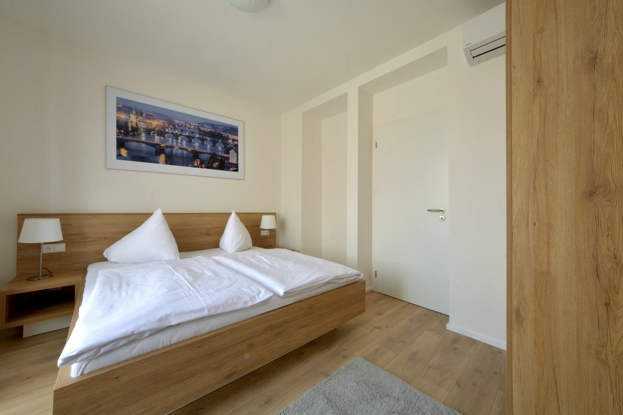 Apartamento Downtown Belohorska Praga