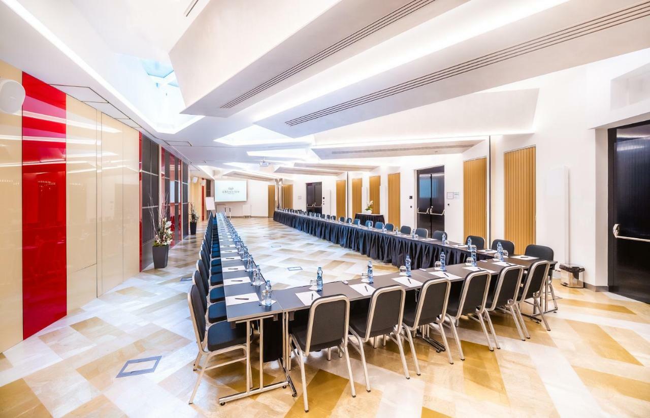 Otel Grandium