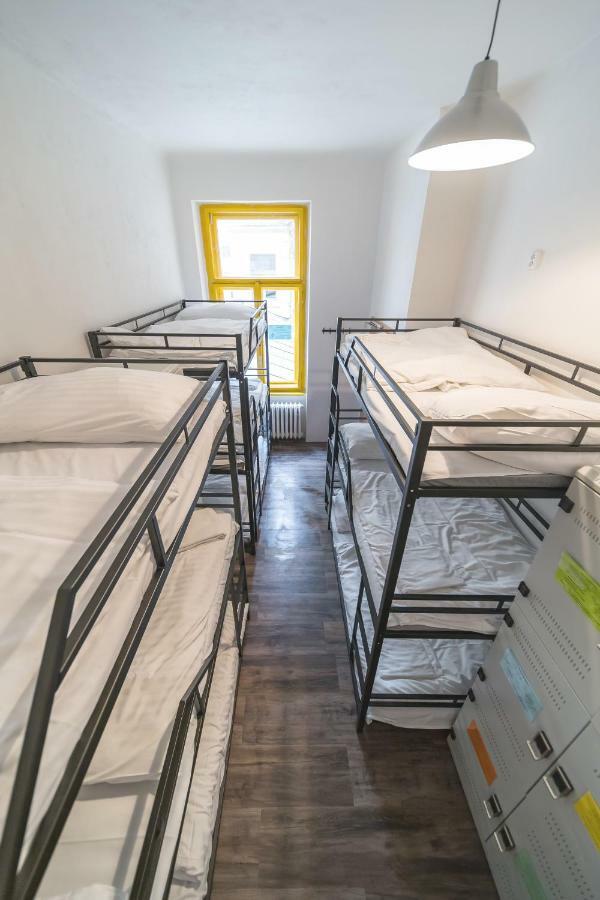 Orange Hostel *