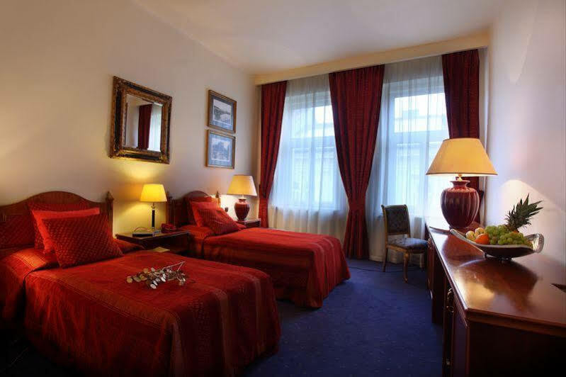 Ariston 4* Prague